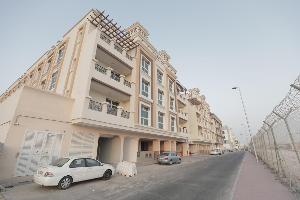Budget Rental Studio Apartments In Dubai Exterior foto